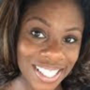 Meet your Posher, Adrienne